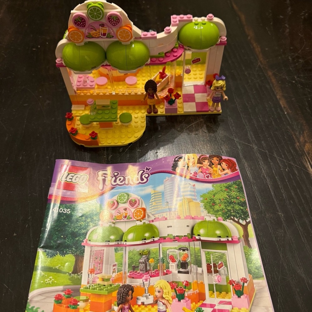 LEGO Friends Heart-lake Juice Bar - 41035